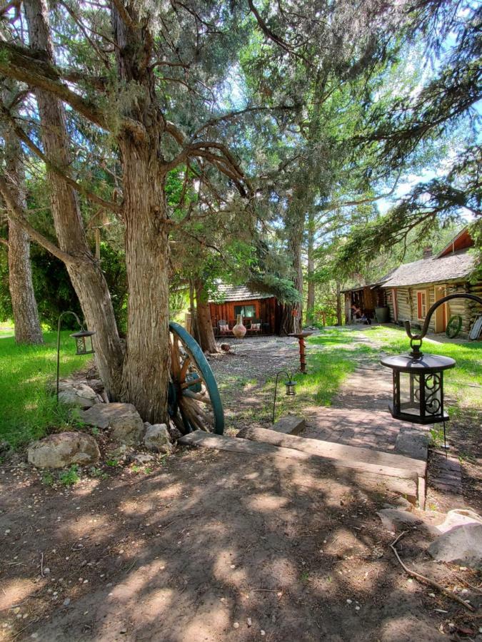 Bristol Cabins Lava Hot Springs Exterior photo