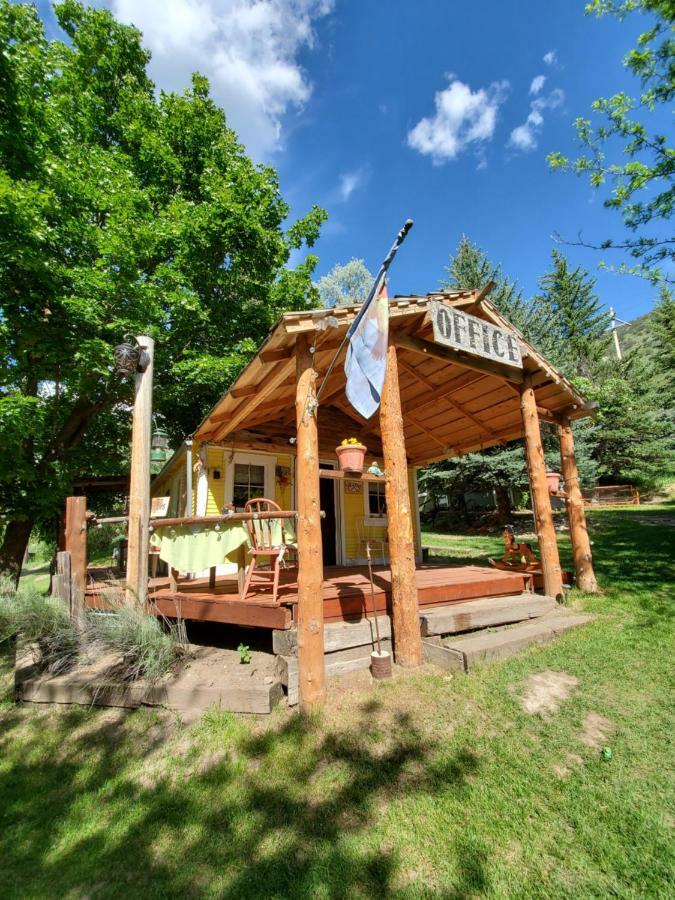 Bristol Cabins Lava Hot Springs Exterior photo